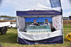 Catering Applications DSC 3816 300x200 - Catering Applications